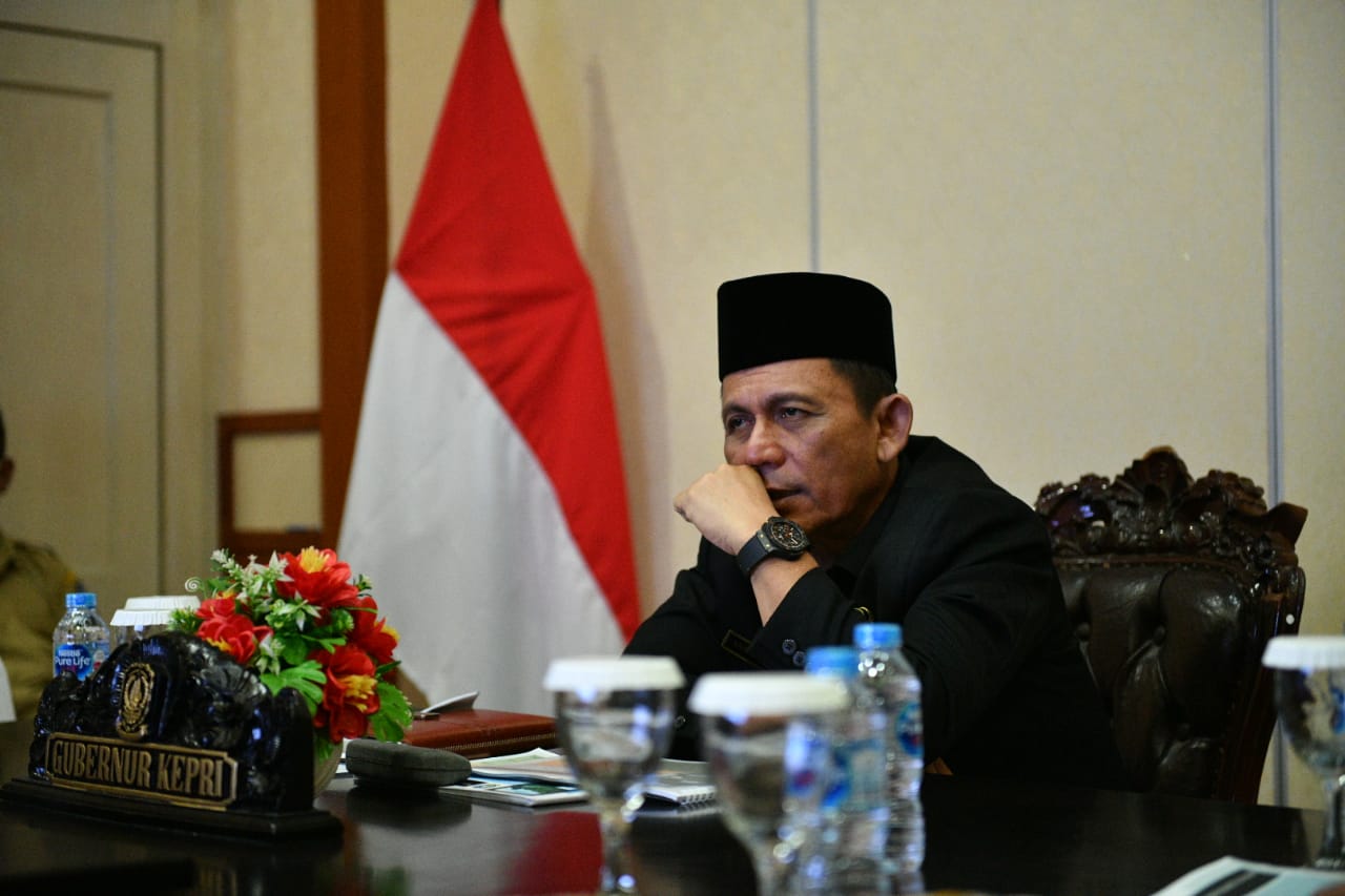 Melonjaknya Kasus covid19 di Kepri, Gubernur : Yang Tertular Bukan Masyarakat Kepri Namun PMI yang Pulang ke Tanah Air 1 WhatsApp_Image_2022-01-06_at_19_09_51