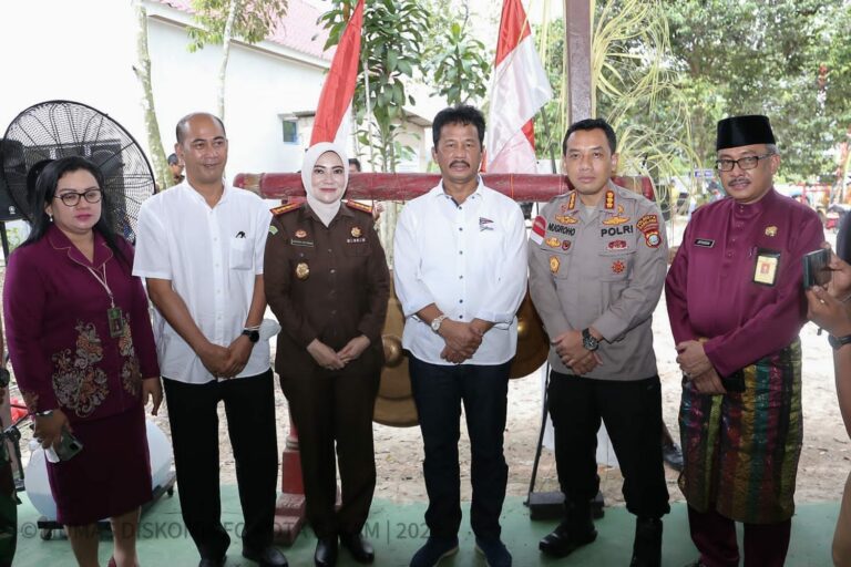 Kejaksaan Negeri Batam Bentuk Kampung Restorative Justice, Disambut Baik oleh Wali Kota Batam 1 275829275_2341653715974581_6467242787521851858_n-768x512