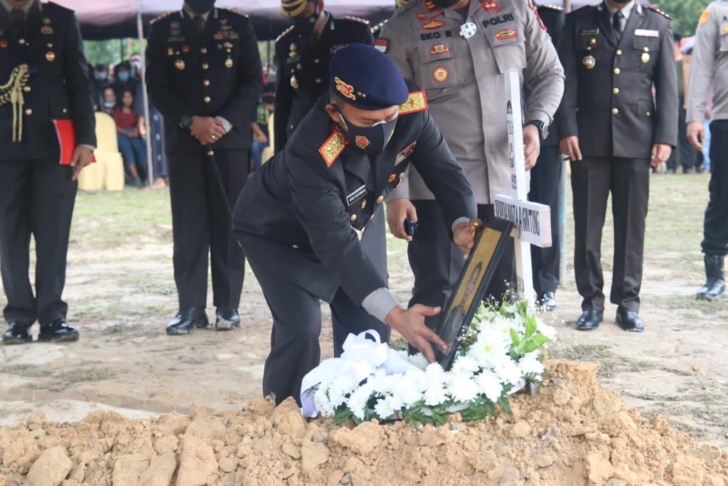 Penugasan Operasi Mandago Raya Tahun 2022 di Poso, 1 Anggota Sat Brimob Polda Kepri Meninggal Dunia 4