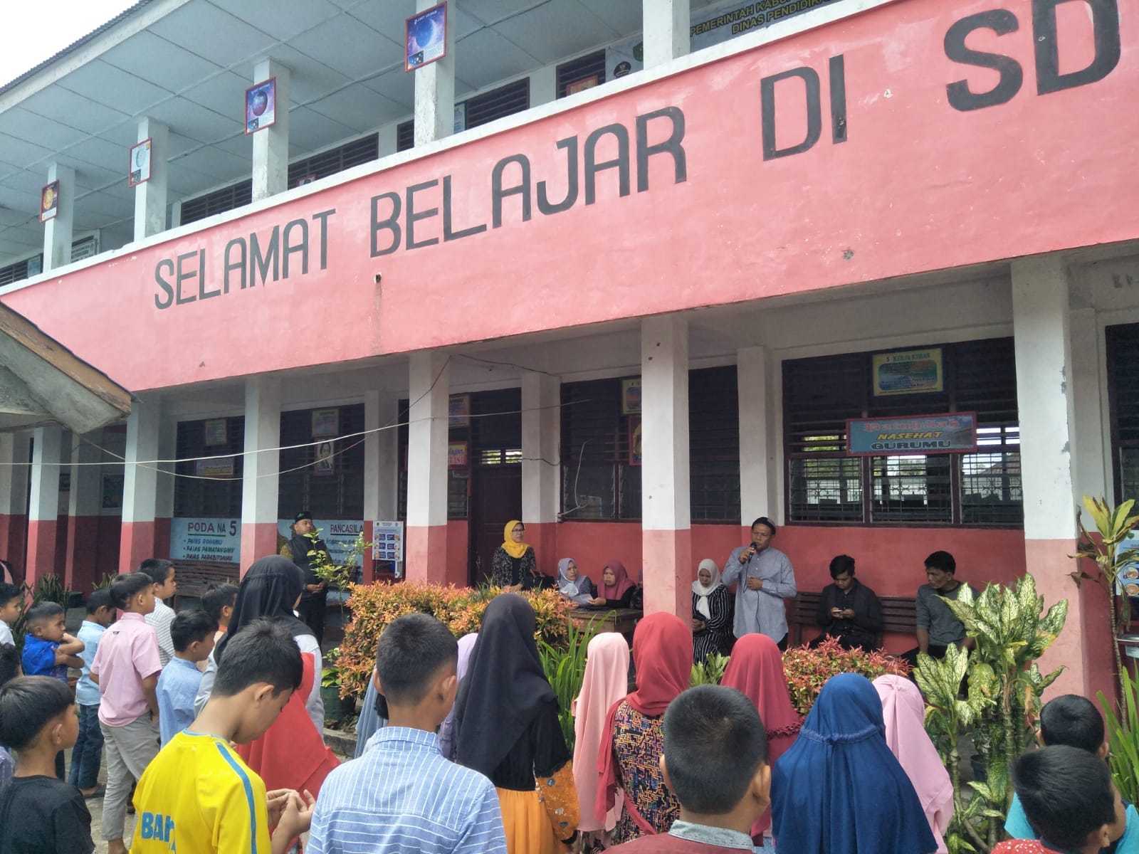 Bersedekah di Bulan Suci Ramadhan, Kumpulan Hami Halak Sipirok (HHS) Berbagi Kebahagiaan bersama Anak Yatim - Piatu 3