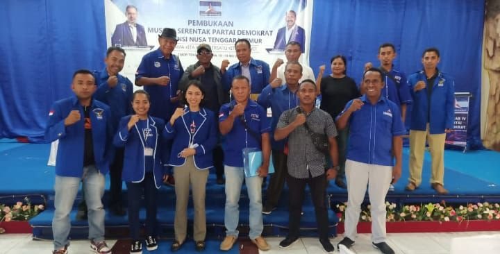 Serahkan Bukti Pelanggaran, Pengurus DPC dan DPAC Desak DPP Partai Demokrat Gugurkan EA Sebagai Calon Ketua 1 951518941