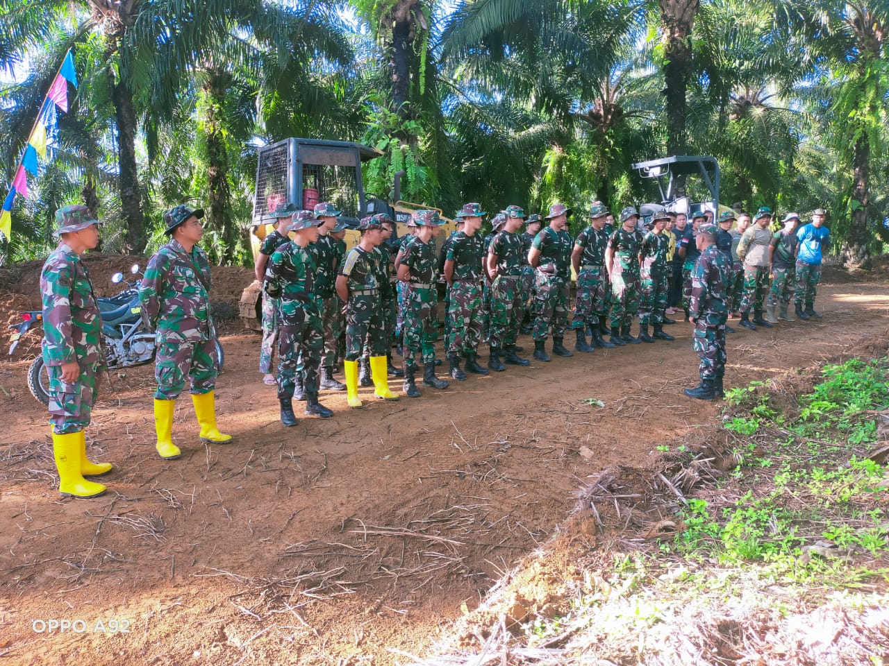 Kapten Inf Desmayantos Pimpin Apel Kesiapan Personil Satgas TMMD Ke-113 Kodim 0428/MM 1 IMG-20220513-WA0048