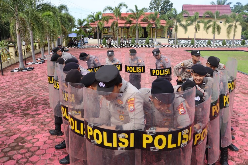 Ciptakan Situasi Kamtibmas yang Kondusif, Polres Mukomuko Gelar Latihan Penindakan Huru-Hara 2