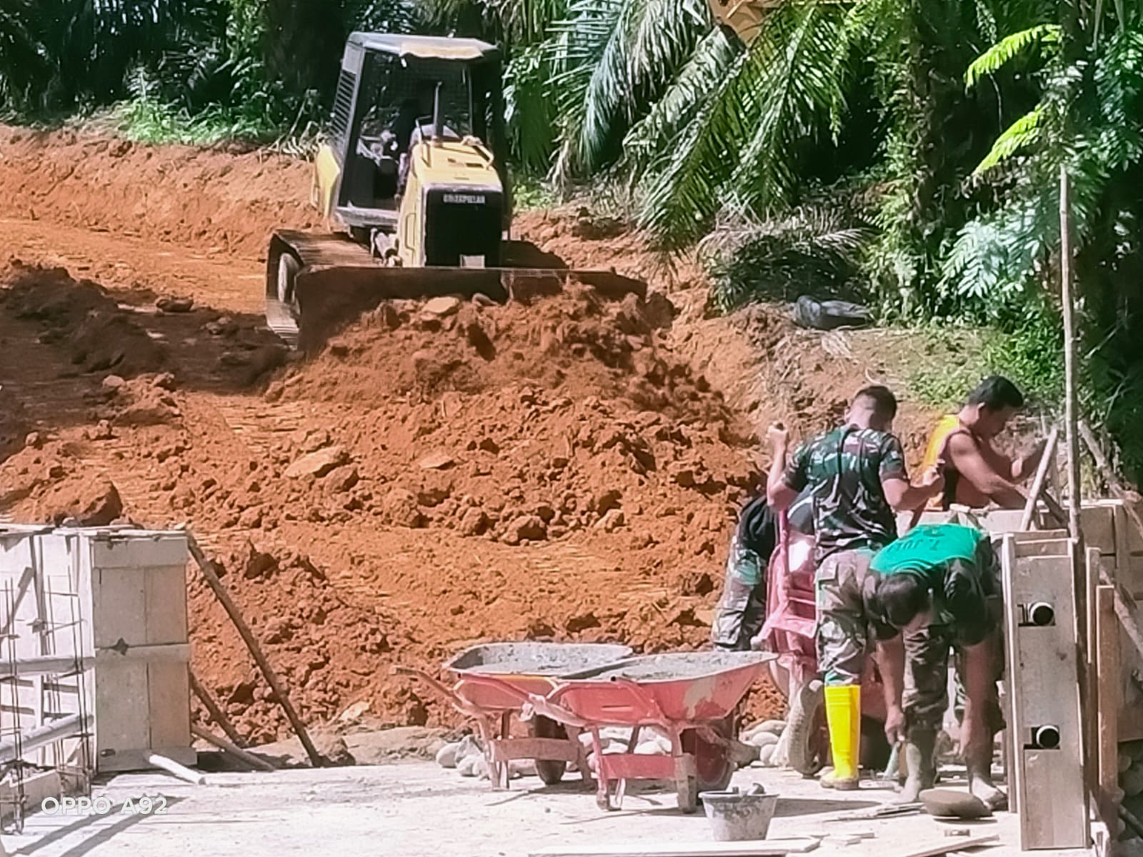 TMMD Kodim 0428/Mukomuko Merupakan Keterpaduan antara TNI dan Pemerintah Daerah 1 IMG-20220604-WA0038