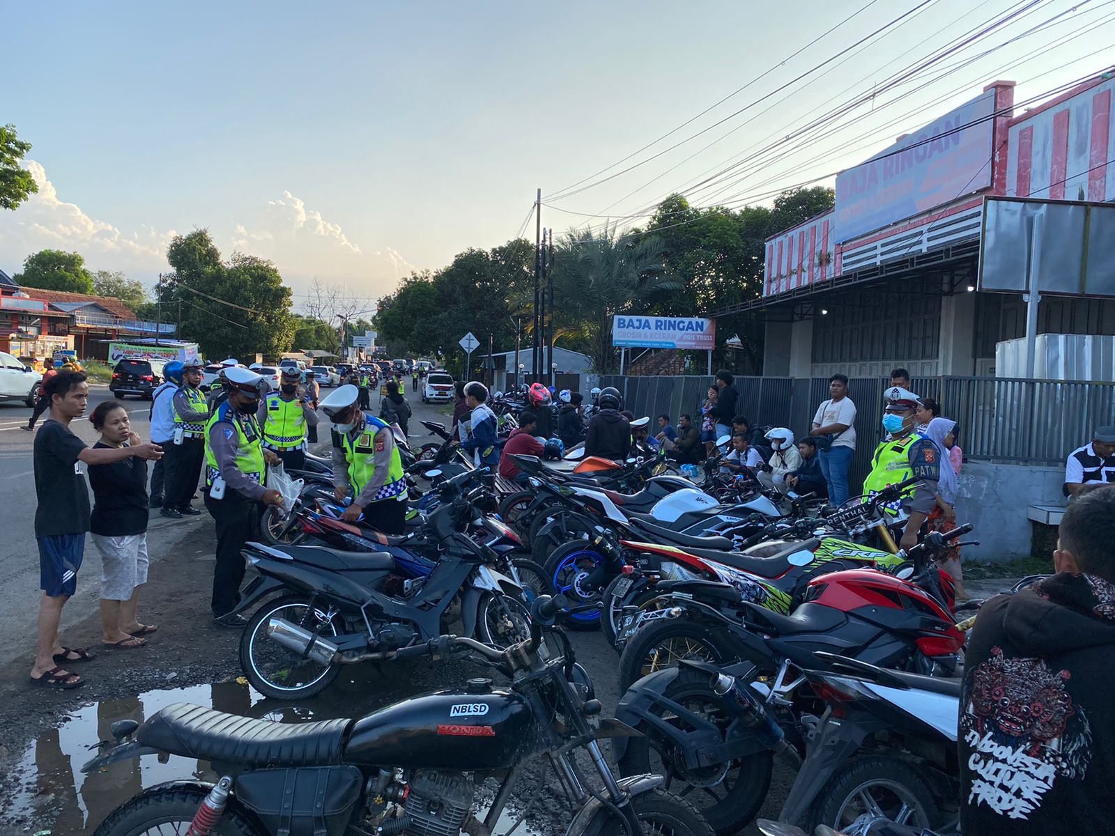 Puluhan Kendaraan Berknalpot Bising Terjaring dalam Razia Polresta Cirebon 1 IMG-20220610-WA0085