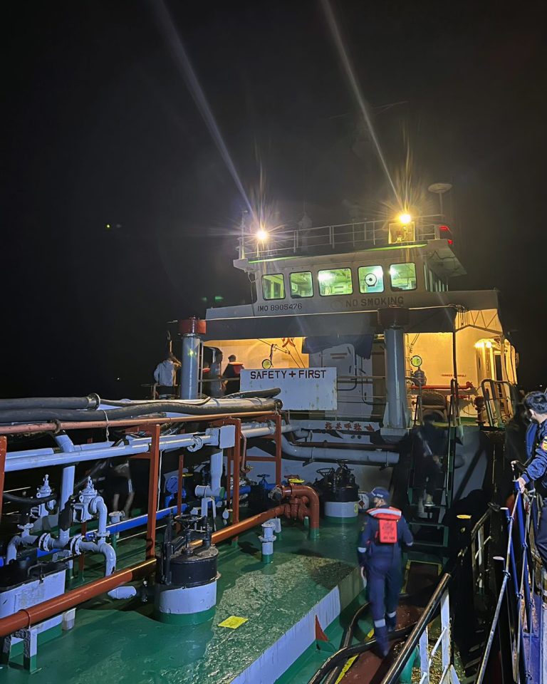 Operasi Patroli Laut Jaring Sriwijaya, BC Batam Amankan Kapal Tanker bermuatan Solar Ilegal 5 SP-22-KPU.02-BD.05-2022-4