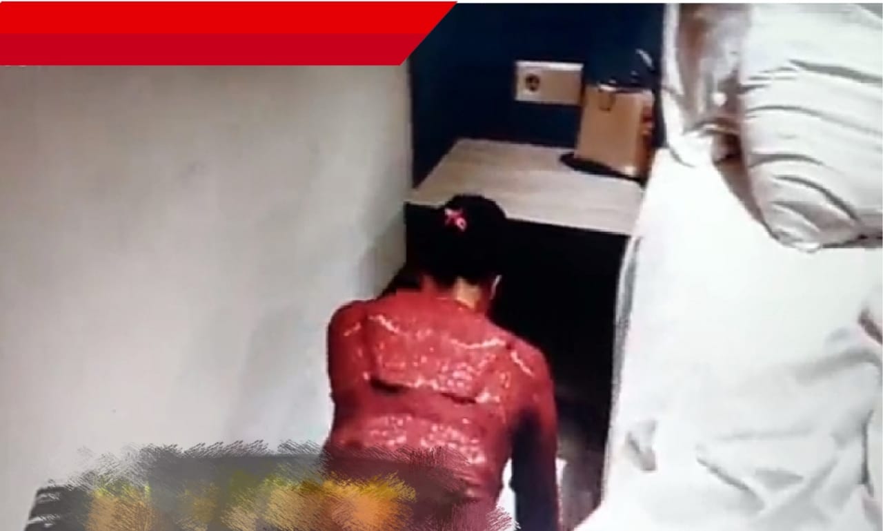 <strong>Pelaku Pemeran Video Asusila Kebaya Merah Terancam Pidana Penjara 6 Tahun, Simak Penjelasannya!</strong> 1 km