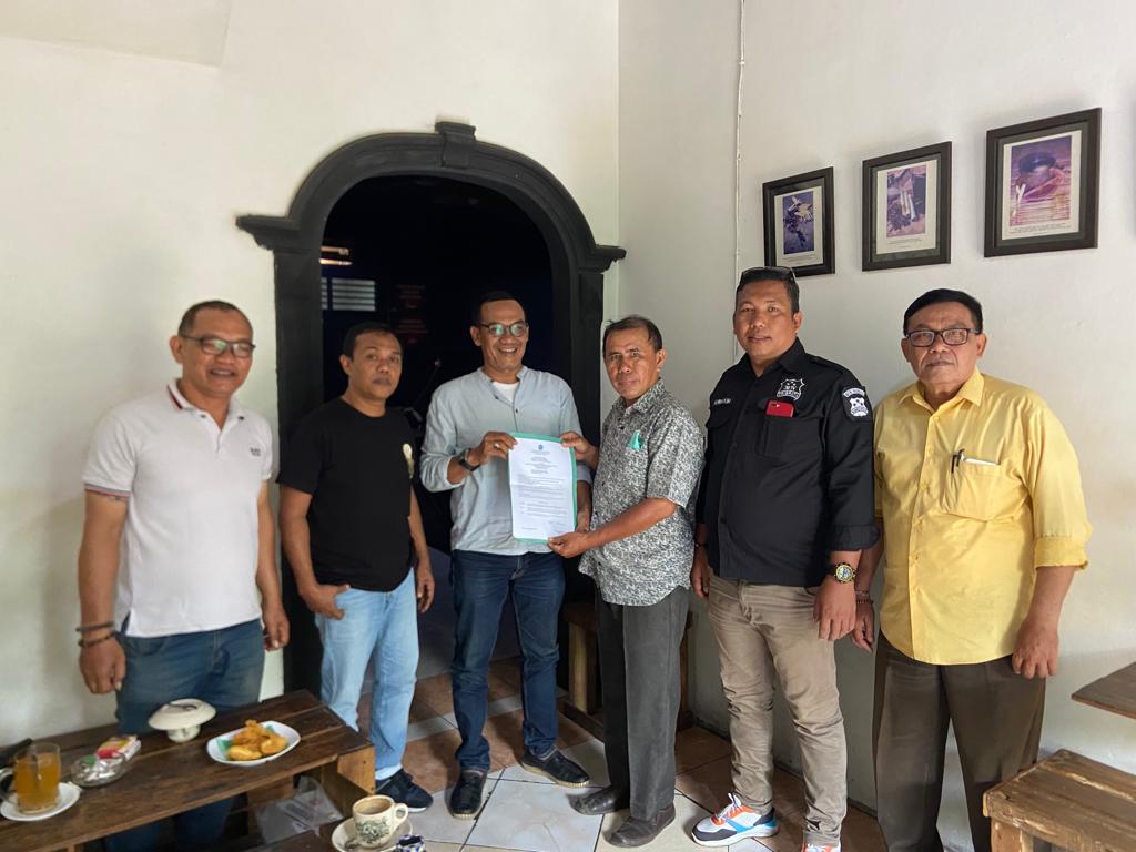 Jelang HPN di Medan, DPD Serahkan SK DPC PJS Kota Tebing Tinggi 1 IMG-20230202-WA0076