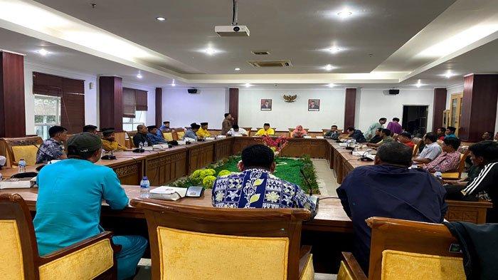Komisi III DPRD Kota Batam Gelar RDP terkait Pembangunan Sarana dan Prasarana Kelurahan (PSPK) Tahun 2023 Kecamatan Galang 1 DPRD-Batam