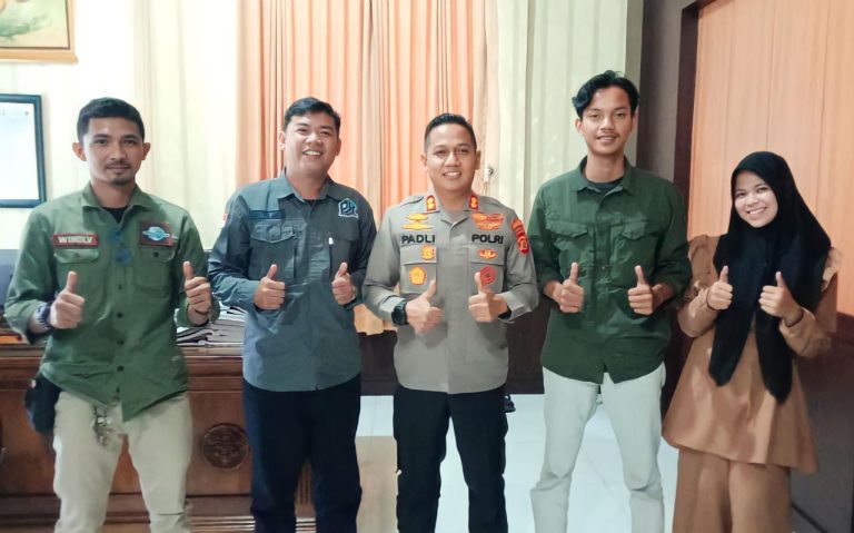 Jalin Silaturahmi, DPC PJS Tanjab Barat Bincang Ringan bersama Kapolres 4 IMG-20230412-WA0129