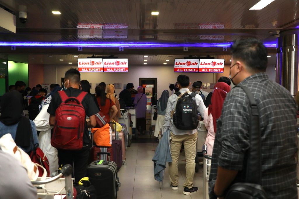 Volume Penumpang Pesawat dari Bandara Hang Nadim Naik 47 Persen 1 IMG-20230417-WA0113