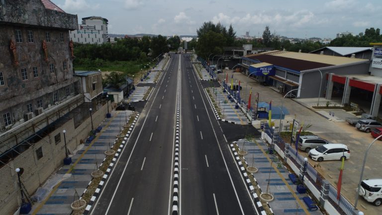 Jalur pedestrian