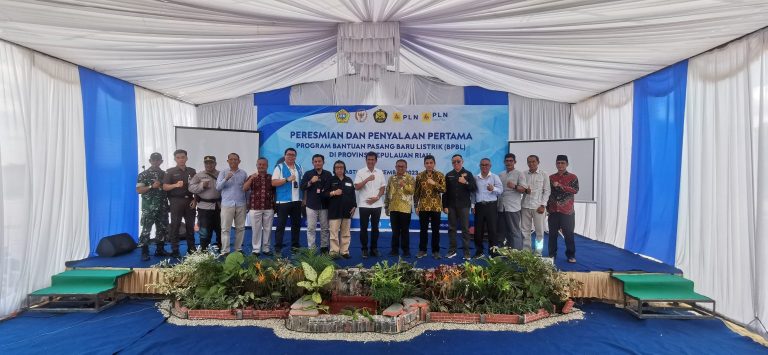 Peresmian Sambungan Instalasi Listrik Gratis di Kundur Barat, Karimun 4 karimun10