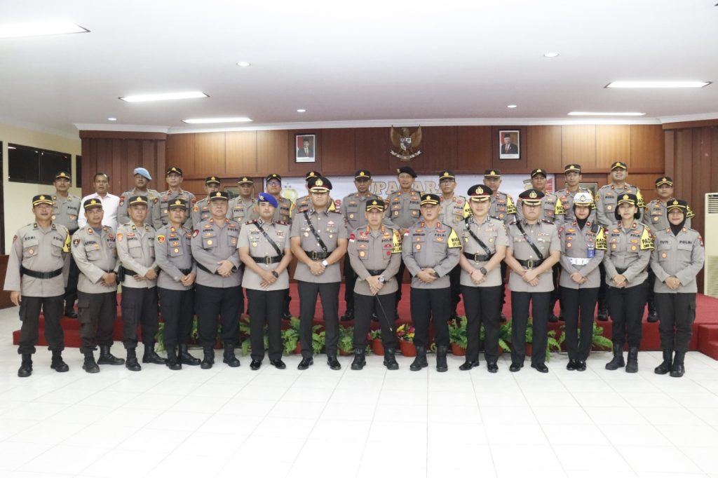 Upacara Serah Terima Jabatan Kasat Reskrim dan Kasat Polairud Polresta Barelang 1 IMG-20231222-WA0219