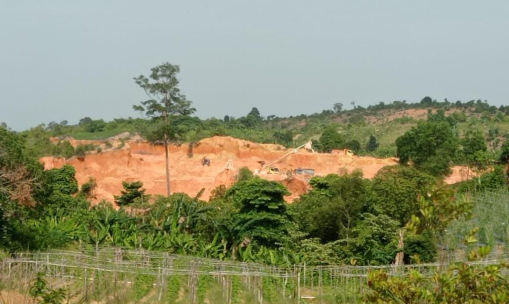 Tambang Pasir Ilegal di Summer Land Nongsa Bebas Beroperasi,Diduga Ada Keterlibatan Oknum Terkait 1 WhatsApp Image 2024-01-15 at 09.04.36