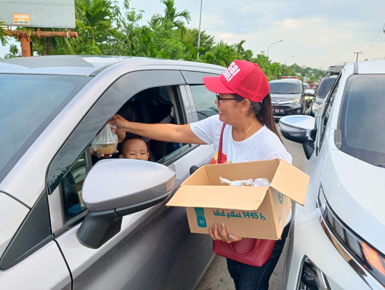 Bulan Suci Ramadhan, PSBI Batam Barat Bagikan 300 paket Takjil 3