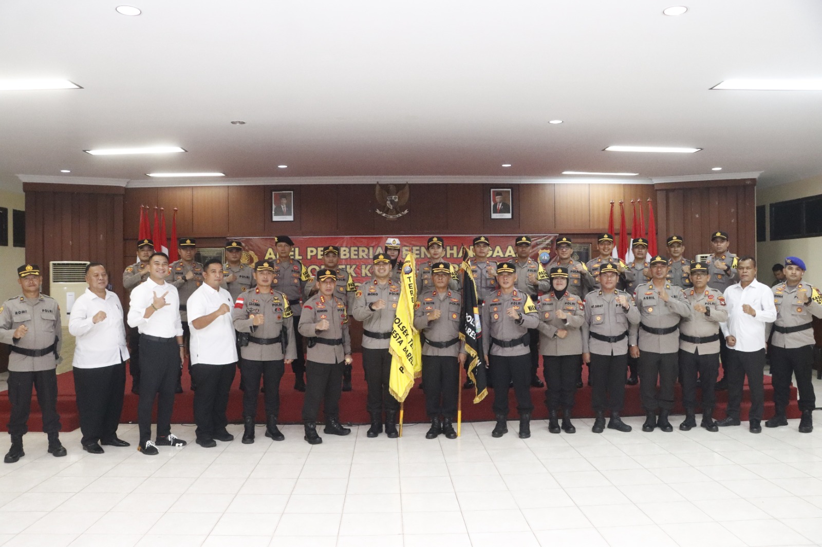 Kapolsek Batu Ampar 3 Kali Berturut Turut Raih Penghargaan Polsek Terbaik Dari Kapolresta Barelang 1 IMG-20240506-WA0183
