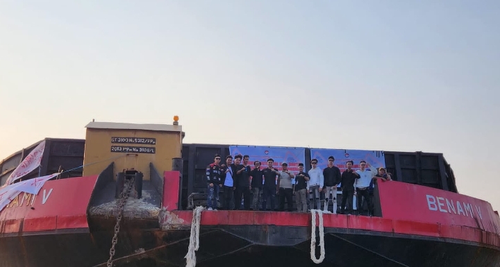 Gerakan Pemuda Mahasiswa Sumsel Geruduk PT Bukit Asam dan RMK Energi 1 1725786376159