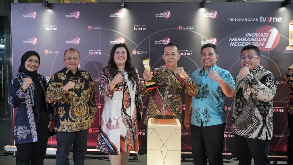 BP Batam Terima Penghargaan Inovasi Pembangunan dari tvOne 1 229bp24