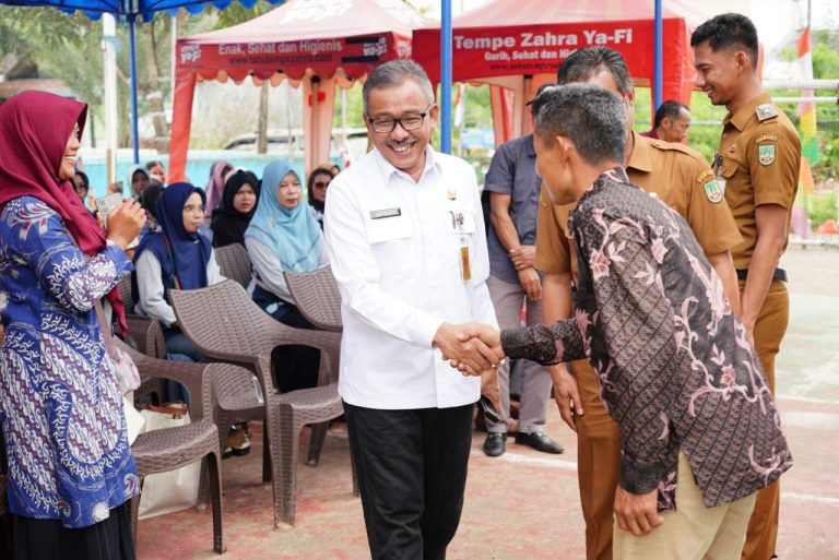 Jefridin Dorong Masyarakat Mamfaatkan Sampah Organik Menjadi Kompos 7 jefridinPB