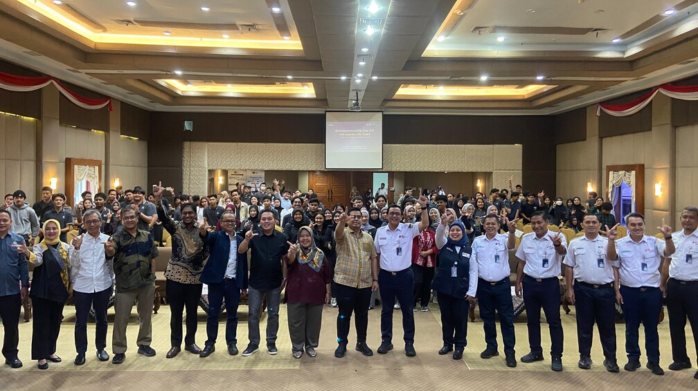 Tokoh IKA ITL Trisaksi Motivasi Mahasiswa Untuk Sukses Menjadi Enterpreuner Muda 1 IMG-20250117-WA0026