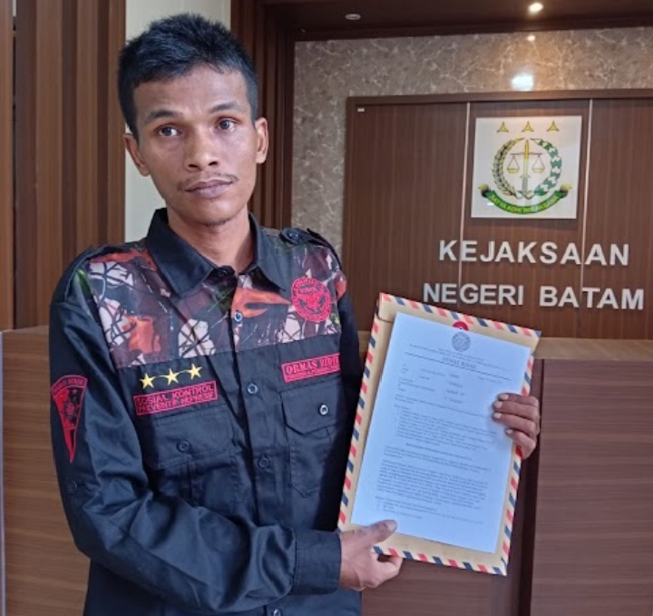 DPD Ormas Bidik Kepri Laporkan Mantan Kepala Kemenag Batam ke Kejari Batam 1 1742270425839