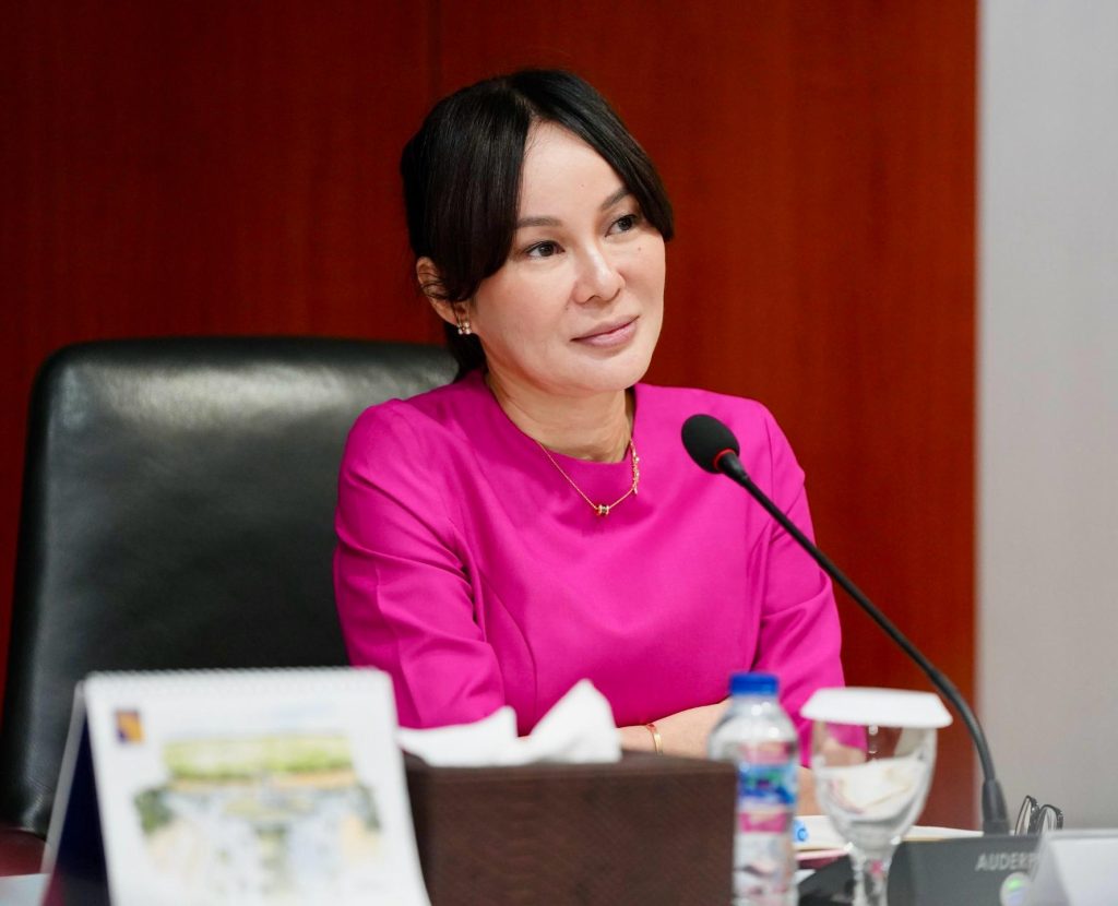 Ciptakan Iklim Investasi Kondusif, Li Claudia Komitmen Benahi Regulasi 1 IMG-20250411-WA0100