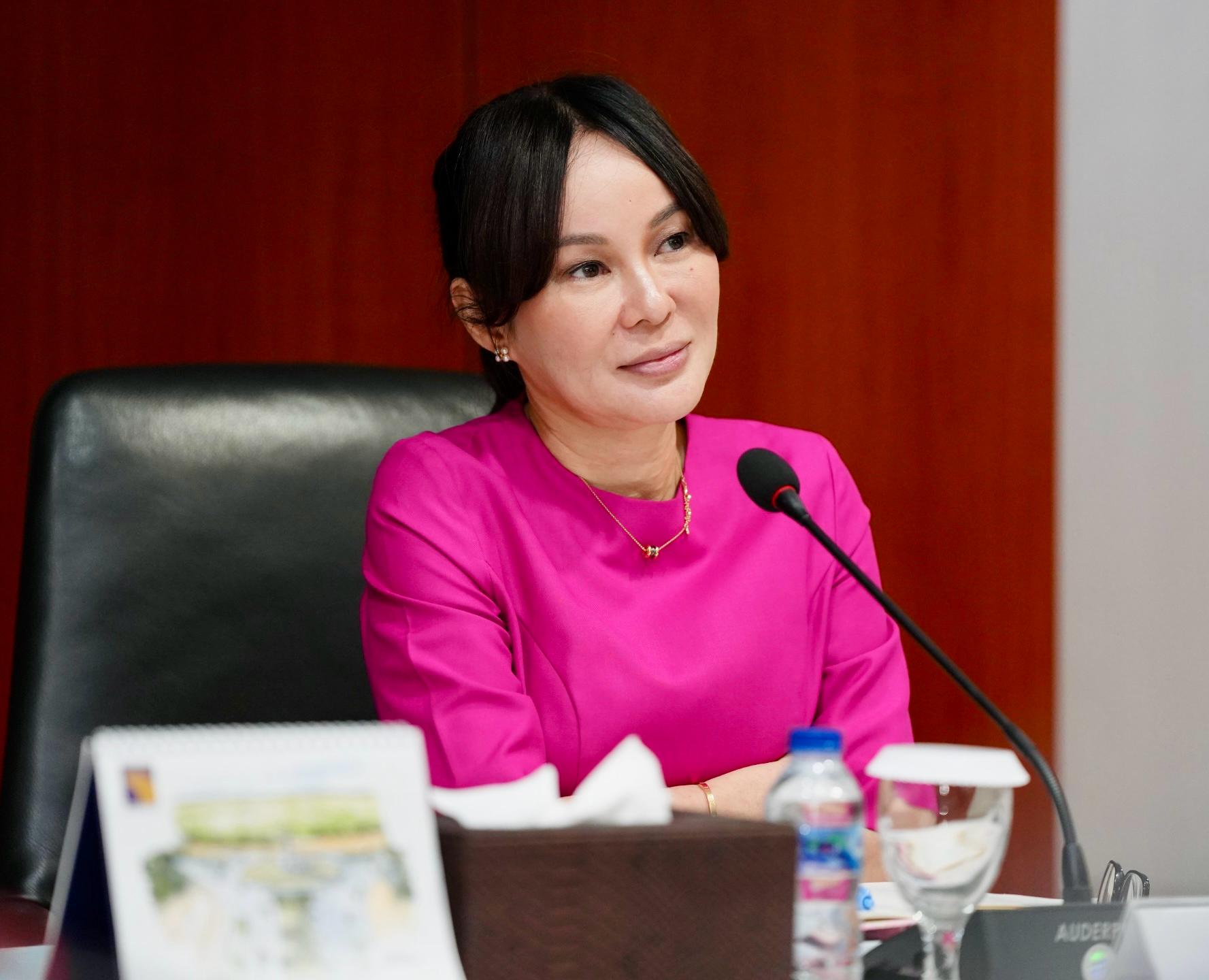 Ciptakan Iklim Investasi Kondusif, Li Claudia Komitmen Benahi Regulasi 1 IMG-20250411-WA0100