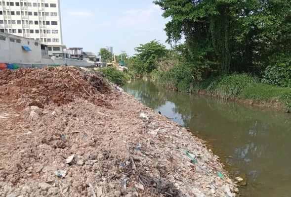 Dalang Penimbunan DAS Baloi, Masyarakat Sebut-sebut Nama Oknum DPRD Kepri 1 1755930523590