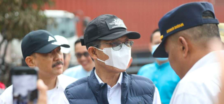 Kepala BP Batam Tertibkan Chassis Kontainer di Bahu Jalan Batu Ampar 5 Screen Shot 2025-10-23 at 20.07.17