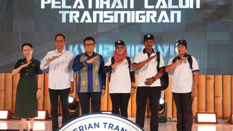 Kick Off Pelatihan Calon Transmigran Rempang Eco-City: Bangun Peradaban, Ciptakan Pusat Ekonomi Baru November 4, 2025 1 bp4