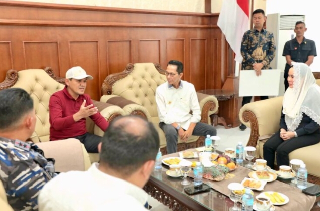 Terima Bantuan 4,8 M dari Batam, Wagub Aceh Titip Salam untuk Warga Batam 3 1768015027834