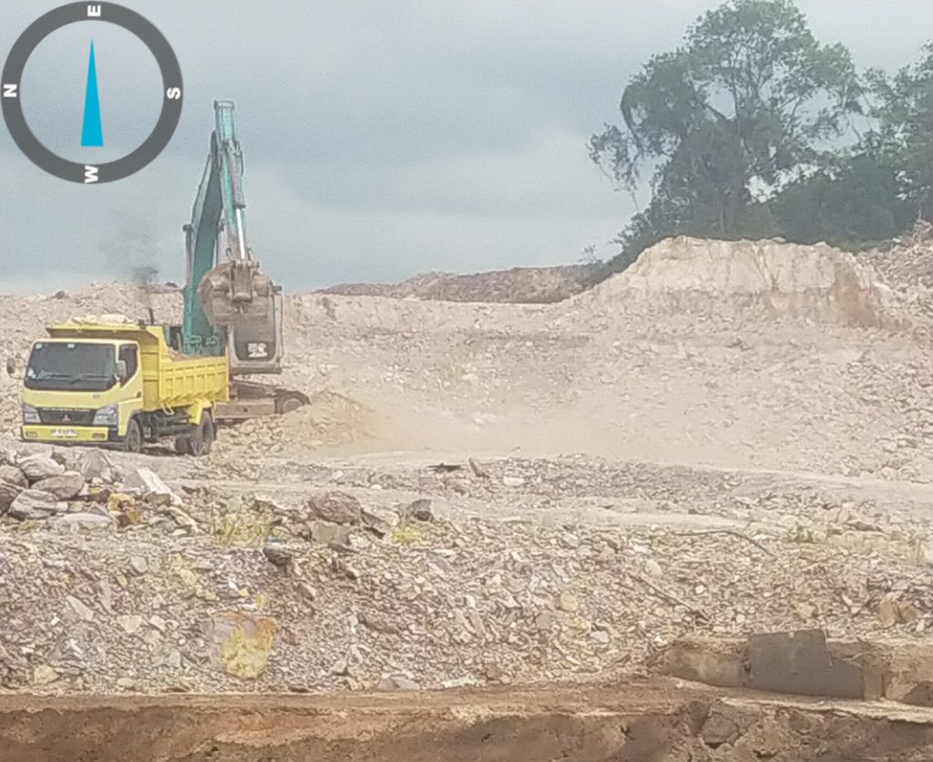 Lama Berhenti, Aktivitas Penambangan Batu yang Diduga Ilegal Kembali Beroperasi 1 1769695439681