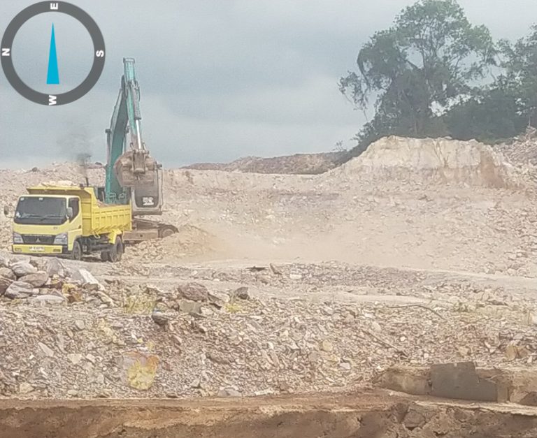 Lama Berhenti, Aktivitas Penambangan Batu yang Diduga Ilegal Kembali Beroperasi 2 1769695439681