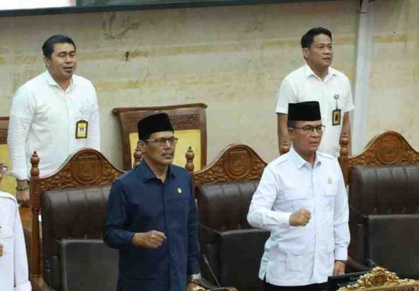 dprd batam 8