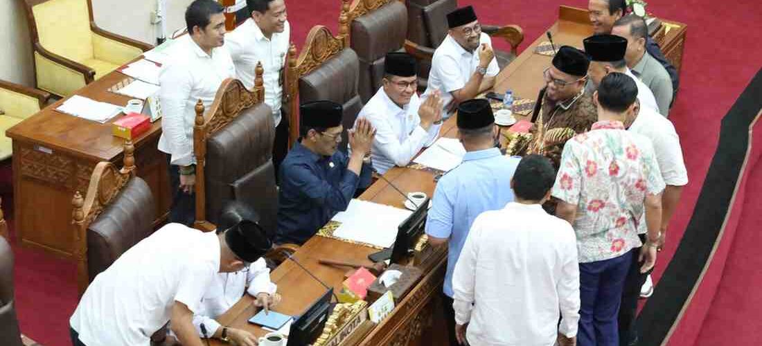 Fraksi-fraksi di DPRD Kota Batam Laporkan Hasil Reses dalam Rapat Paripurna 1 dprd batam 9