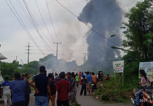 Gelar Gotong royong, Pemerintah Kec. Batu Aji Abaikan Surat Edaran Walikota Batam 19 IMG-20260607-WA0070