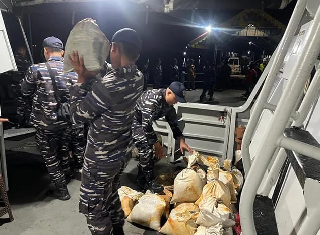 TNI AL Tangkap Penambang Timah Ilegal di Pekajang, Pertanyaan Besar: Siapa Aktor Besar di Baliknya? 6 IMG-20260731-WA0000