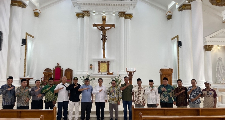 Pasi Log Kodim 0317/TBK Hadiri Gerakan Tanam Pohon di Karimun 6 1790441969154